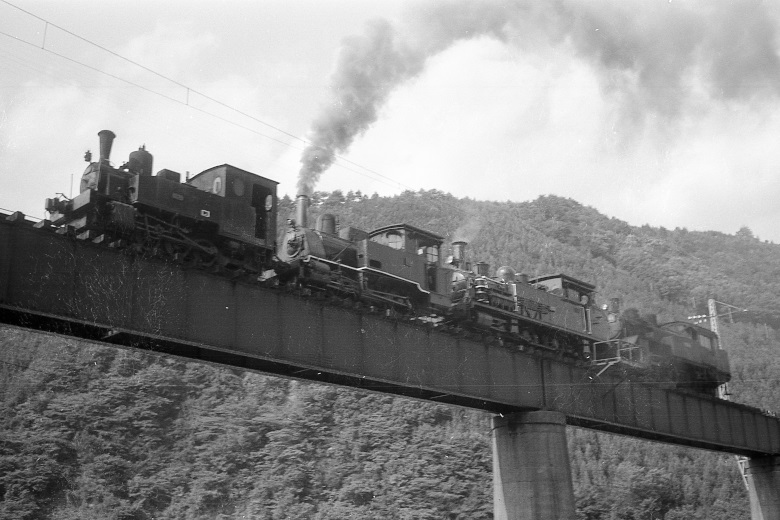 昭和48年、大井川鉄道SL４重連